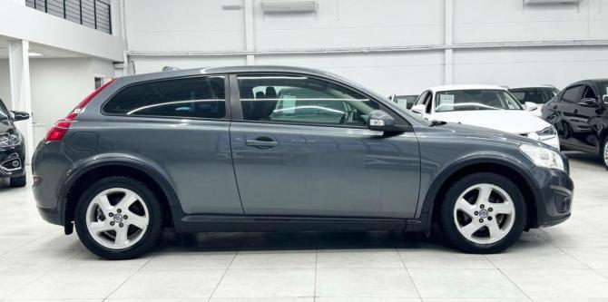 Volvo C30 I Рестайлинг с пробегом 2012 года, цена 889 000 рублей, 119799 км, хэтчбек, Автокод Объявления