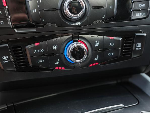 Audi Q5 I (8R) Рестайлинг с пробегом 2013 года, цена 2 149 000 рублей, 197330 км, внедорожник, Автокод Объявления