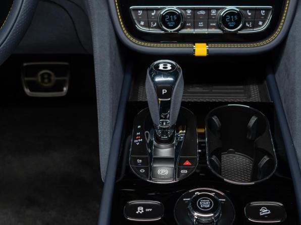 Новый Bentley Bentayga I Рестайлинг 2026 года, цена 47 700 000 рублей, внедорожник, Автокод Объявления