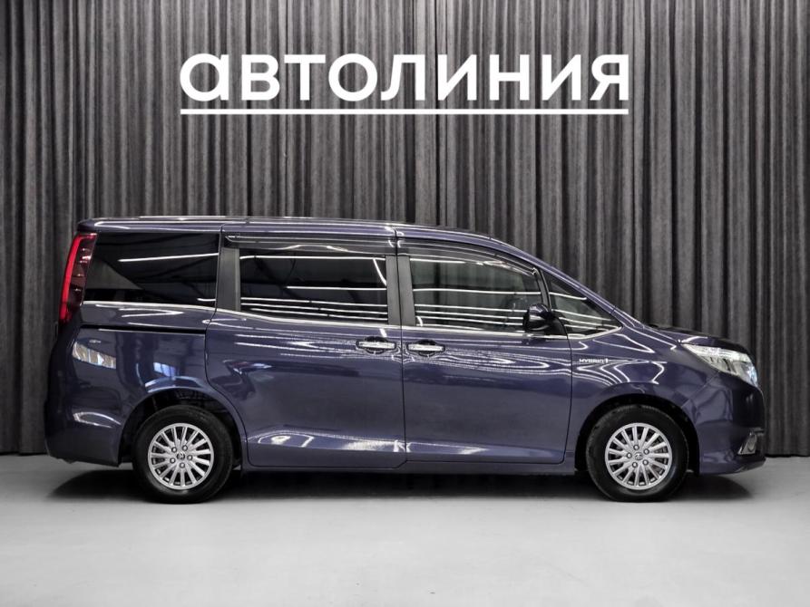 Toyota Esquire I Красноярск  - изображение 5