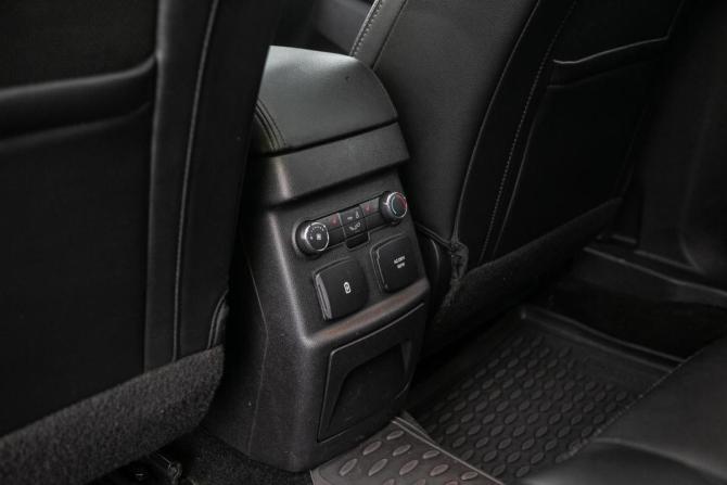 Ford Explorer V Рестайлинг с пробегом 2016 года, цена 2 398 000 рублей, 143200 км, внедорожник, Автокод Объявления