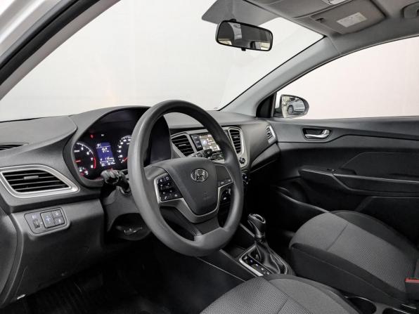 Hyundai Solaris II Рестайлинг с пробегом 2022 года, цена 1 620 000 рублей, 66122 км, седан, Автокод Объявления