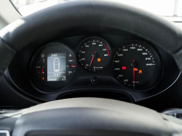 SEAT Leon II Рестайлинг с пробегом 2012 года, цена 520 000 рублей, 230663 км, хэтчбек, Автокод Объявления