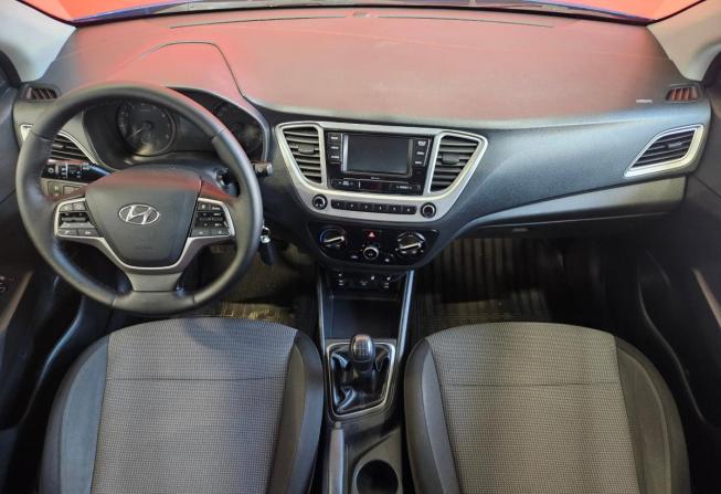 Hyundai Solaris II с пробегом 2019 года, цена 1 299 000 рублей, 111024 км, седан, Автокод Объявления