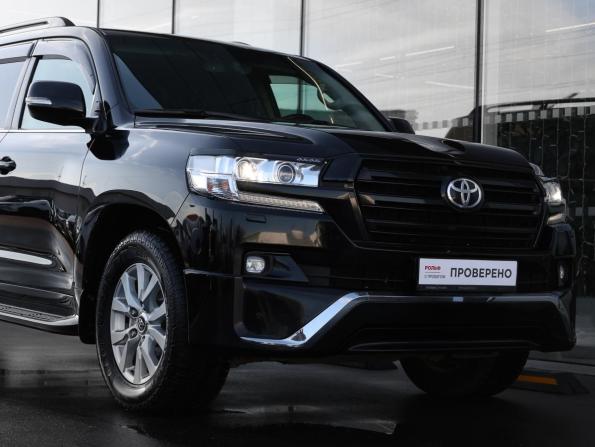 Toyota Land Cruiser 200 Series Рестайлинг 2 с пробегом 2019 года, цена 7 250 000 рублей, 118000 км, внедорожник, Автокод Объявления