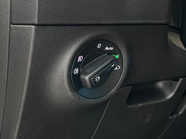 Skoda Karoq I с пробегом 2021 года, цена 2 360 000 рублей, 103867 км, внедорожник, Автокод Объявления