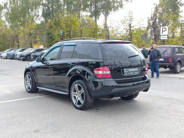 Mercedes-Benz M-Класс II (W164) с пробегом 2005 года, цена 955 000 рублей, 295971 км, внедорожник, Автокод Объявления