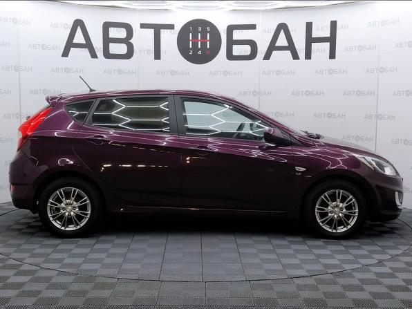Hyundai Solaris I с пробегом 2012 года, цена 849 000 рублей, 113083 км, хэтчбек, Автокод Объявления