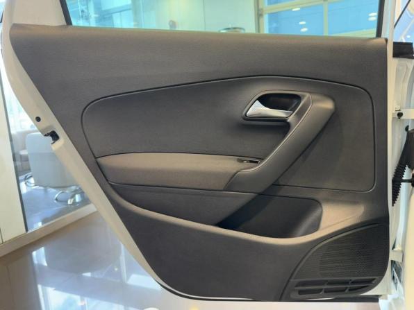 Volkswagen Polo V с пробегом 2014 года, цена 699 000 рублей, 266096 км, седан, Автокод Объявления