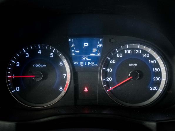 Hyundai Solaris I с пробегом 2012 года, цена 768 000 рублей, 181000 км, седан, Автокод Объявления