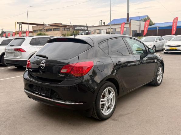 Opel Astra J Рестайлинг с пробегом 2012 года, цена 700 000 рублей, 222499 км, хэтчбек, Автокод Объявления