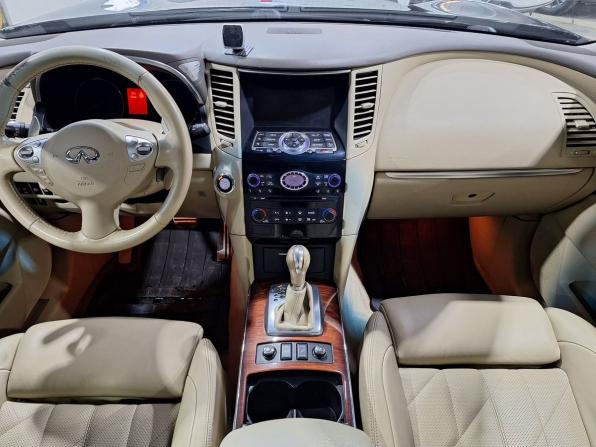 Infiniti FX II (S51) с пробегом 2011 года, цена 1 675 000 рублей, 181324 км, внедорожник, Автокод Объявления