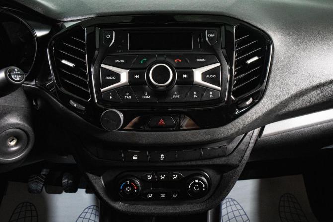 Lada (ВАЗ) Vesta I с пробегом 2018 года, цена 969 000 рублей, 147300 км, седан, Автокод Объявления