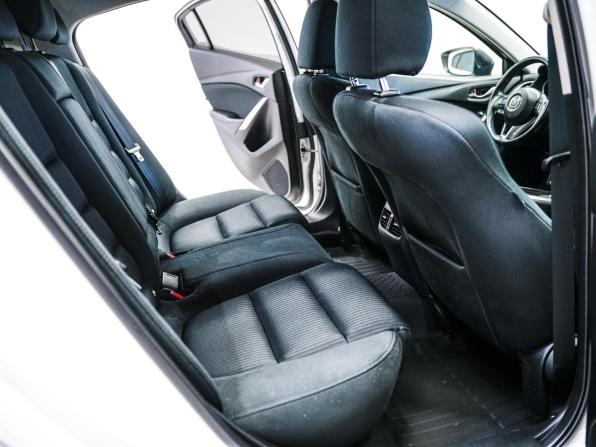 Mazda 6 III (GJ) Рестайлинг с пробегом 2015 года, цена 1 679 000 рублей, 88984 км, седан, Автокод Объявления