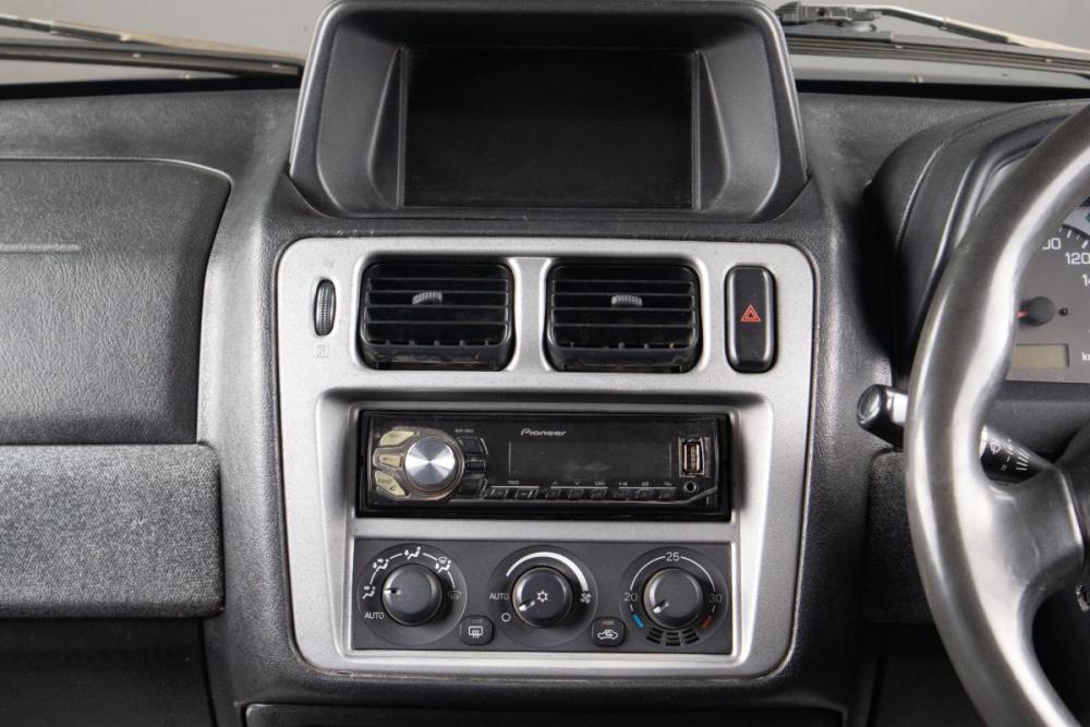 Mitsubishi Pajero iO Оренбург  - изображение 10