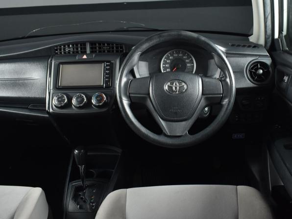 Toyota Corolla XI (E160 E170 E180) Рестайлинг 1 с пробегом 2015 года, цена 964 995 рублей, 196135 км, седан, Автокод Объявления