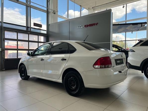 Volkswagen Polo V с пробегом 2013 года, цена 319 000 рублей, 477743 км, седан, Автокод Объявления