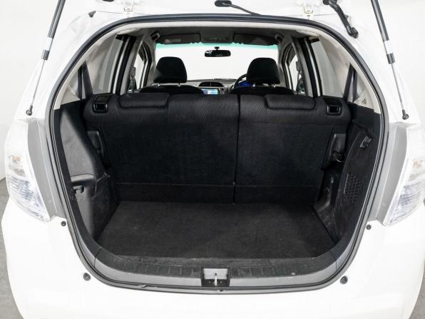Honda Fit II с пробегом 2011 года, цена 749 500 рублей, 213509 км, хэтчбек, Автокод Объявления