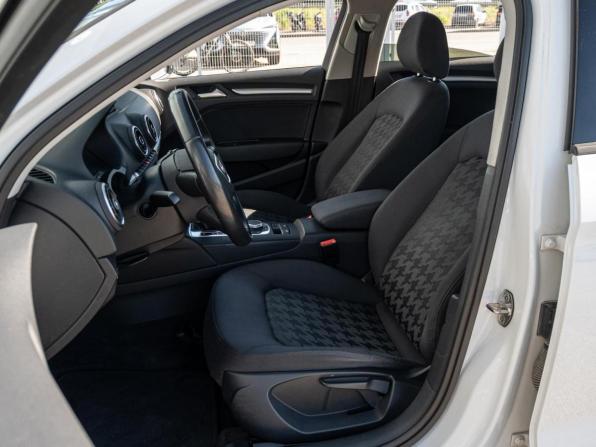 Audi A3 III (8V) с пробегом 2015 года, цена 1 415 000 рублей, 154514 км, седан, Автокод Объявления
