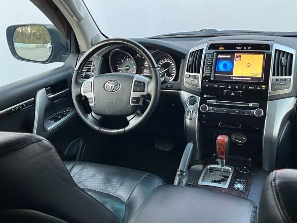 Toyota Land Cruiser 200 Series Рестайлинг 1 с пробегом 2012 года, цена 3 200 000 рублей, 337805 км, внедорожник, Автокод Объявления