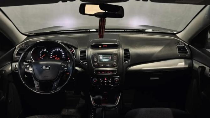 Kia Sorento II Рестайлинг с пробегом 2013 года, цена 1 650 000 рублей, 169000 км, внедорожник, Автокод Объявления
