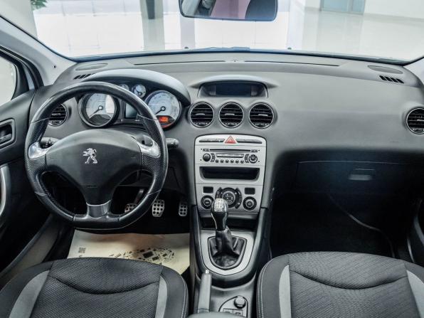 Peugeot 408 I с пробегом 2015 года, цена 594 000 рублей, 146500 км, седан, Автокод Объявления