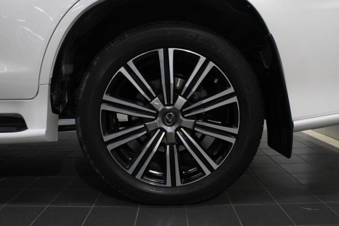 Lexus LX III Рестайлинг 2 с пробегом 2019 года, цена 9 200 000 рублей, 128887 км, внедорожник, Автокод Объявления