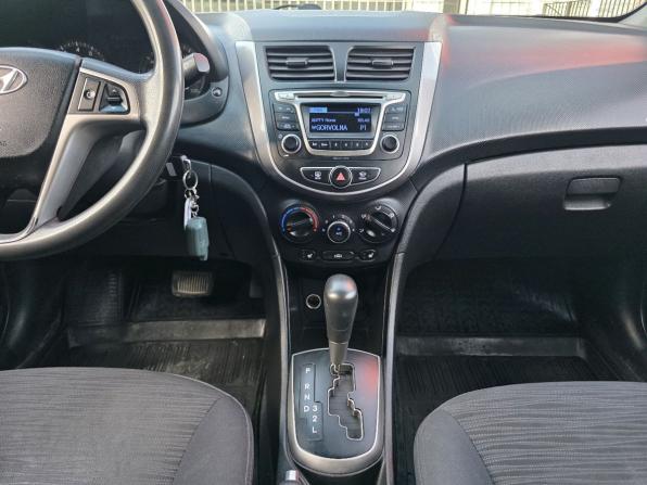 Hyundai Solaris I Рестайлинг с пробегом 2014 года, цена 700 000 рублей, 123765 км, седан, Автокод Объявления