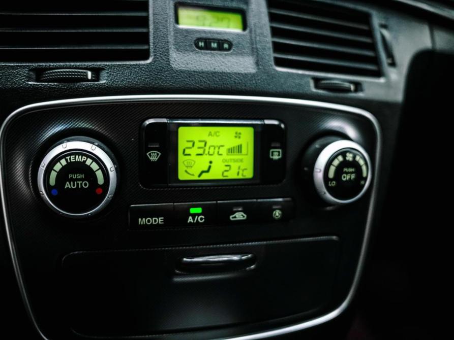 Hyundai Sonata V (NF) Красноярск  - изображение 25