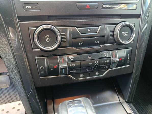 Ford Explorer V Рестайлинг с пробегом 2017 года, цена 2 592 000 рублей, 201000 км, внедорожник, Автокод Объявления