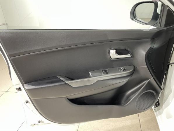 Kia Rio III с пробегом 2015 года, цена 949 000 рублей, 132868 км, седан, Автокод Объявления