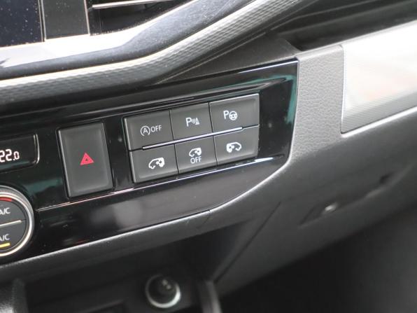 Volkswagen Multivan T6 Рестайлинг с пробегом 2021 года, цена 4 650 000 рублей, 231261 км, минивэн, Автокод Объявления