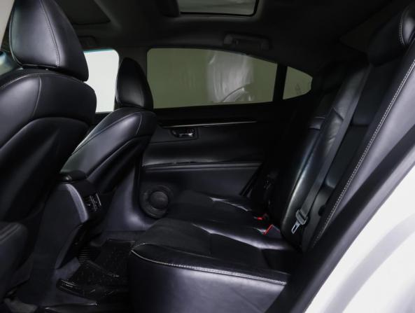 Lexus ES VI Рестайлинг с пробегом 2015 года, цена 1 750 000 рублей, 309000 км, седан, Автокод Объявления