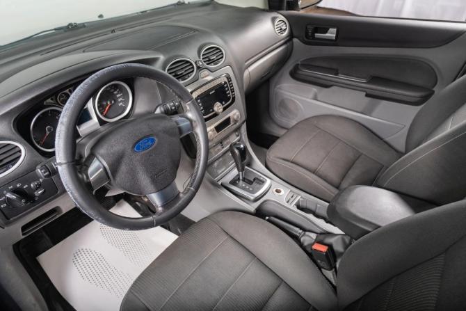 Ford Focus II Рестайлинг с пробегом 2011 года, цена 629 000 рублей, 204000 км, седан, Автокод Объявления