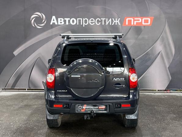 Chevrolet Niva I Рестайлинг с пробегом 2017 года, цена 680 000 рублей, 96389 км, внедорожник, Автокод Объявления