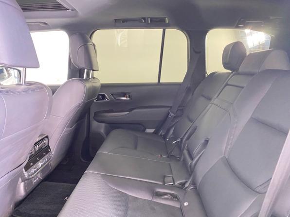 Toyota Land Cruiser 300 Series с пробегом 2021 года, цена 9 799 000 рублей, 75000 км, внедорожник, Автокод Объявления