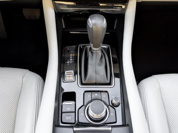 Mazda 6 III (GJ) Рестайлинг 2 с пробегом 2019 года, цена 2 600 000 рублей, 69700 км, седан, Автокод Объявления