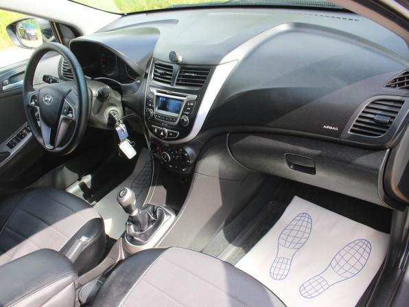 Hyundai Solaris I Рестайлинг с пробегом 2015 года, цена 899 000 рублей, 123814 км, седан, Автокод Объявления