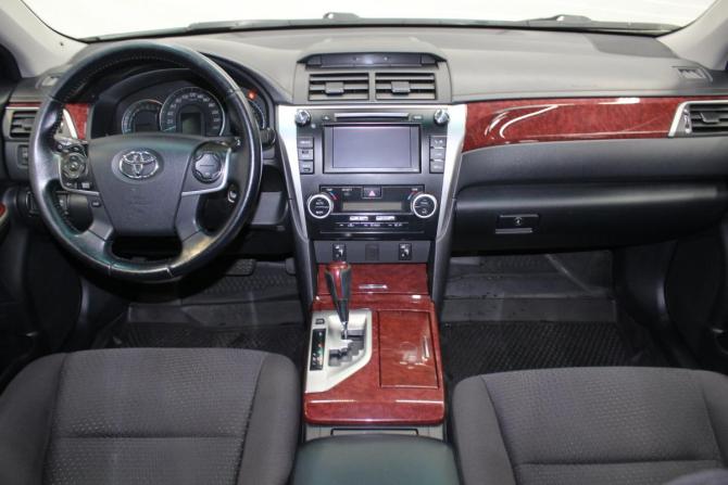 Toyota Camry VII (XV50) с пробегом 2013 года, цена 1 599 000 рублей, 212609 км, седан, Автокод Объявления