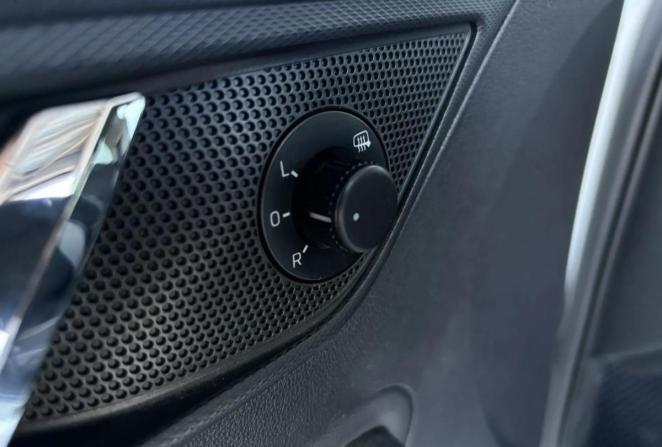 Skoda Rapid I с пробегом 2017 года, цена 895 000 рублей, 242943 км, лифтбек, Автокод Объявления