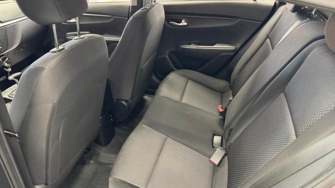 Kia Rio IV Рестайлинг с пробегом 2021 года, цена 1 855 000 рублей, 76245 км, хэтчбек, Автокод Объявления