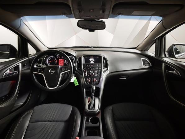 Opel Astra J Рестайлинг с пробегом 2013 года, цена 691 000 рублей, 213691 км, седан, Автокод Объявления