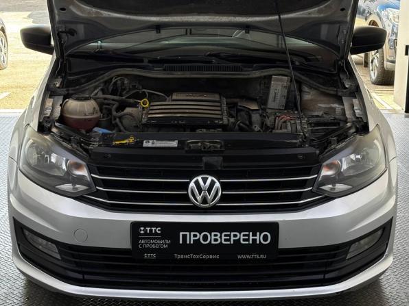 Volkswagen Polo V Рестайлинг с пробегом 2018 года, цена 910 000 рублей, 217339 км, седан, Автокод Объявления