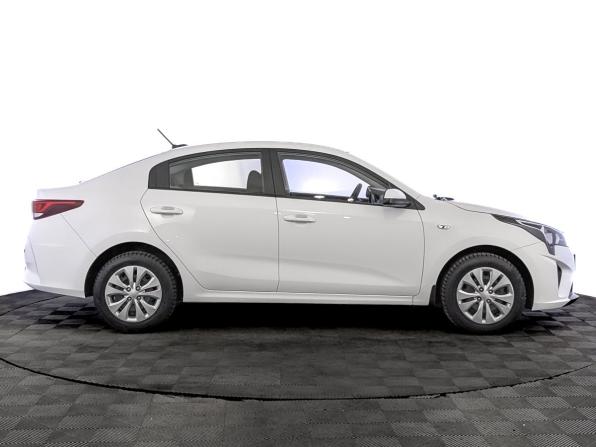 Kia Rio IV Рестайлинг с пробегом 2021 года, цена 1 725 000 рублей, 33599 км, седан, Автокод Объявления