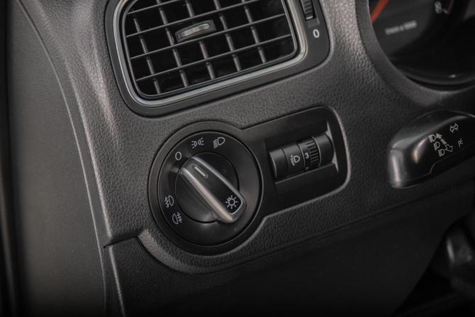 Volkswagen Polo V с пробегом 2012 года, цена 829 000 рублей, 171300 км, седан, Автокод Объявления