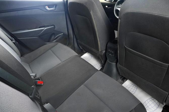 Hyundai Solaris II с пробегом 2019 года, цена 1 299 000 рублей, 138000 км, седан, Автокод Объявления