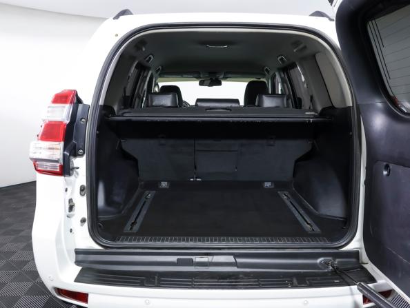 Toyota Land Cruiser Prado 150 Series Рестайлинг 1 с пробегом 2014 года, цена 3 438 000 рублей, 192661 км, внедорожник, Автокод Объявления