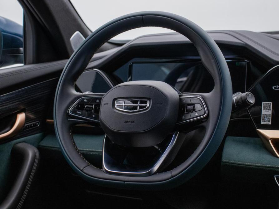 Geely Monjaro I Москва  - изображение 15