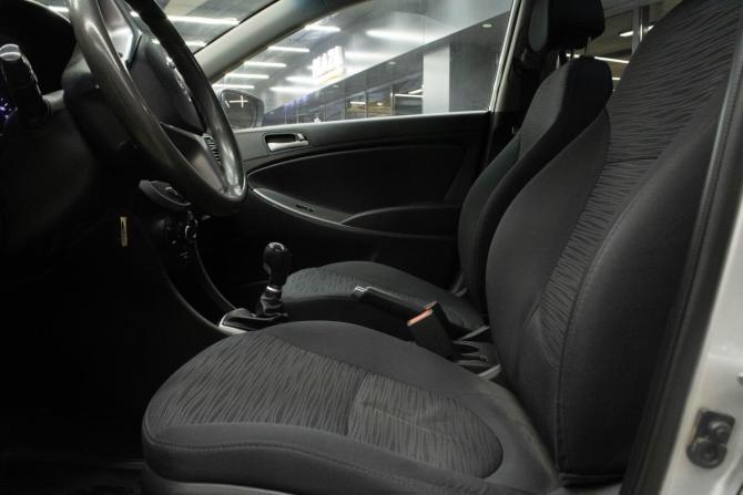 Hyundai Solaris I Рестайлинг с пробегом 2016 года, цена 849 000 рублей, 133757 км, седан, Автокод Объявления