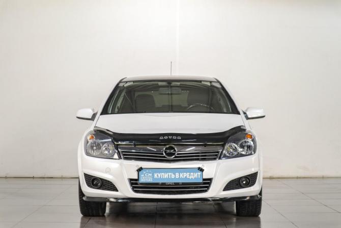 Opel Astra J Рестайлинг с пробегом 2012 года, цена 629 000 рублей, 210000 км, седан, Автокод Объявления